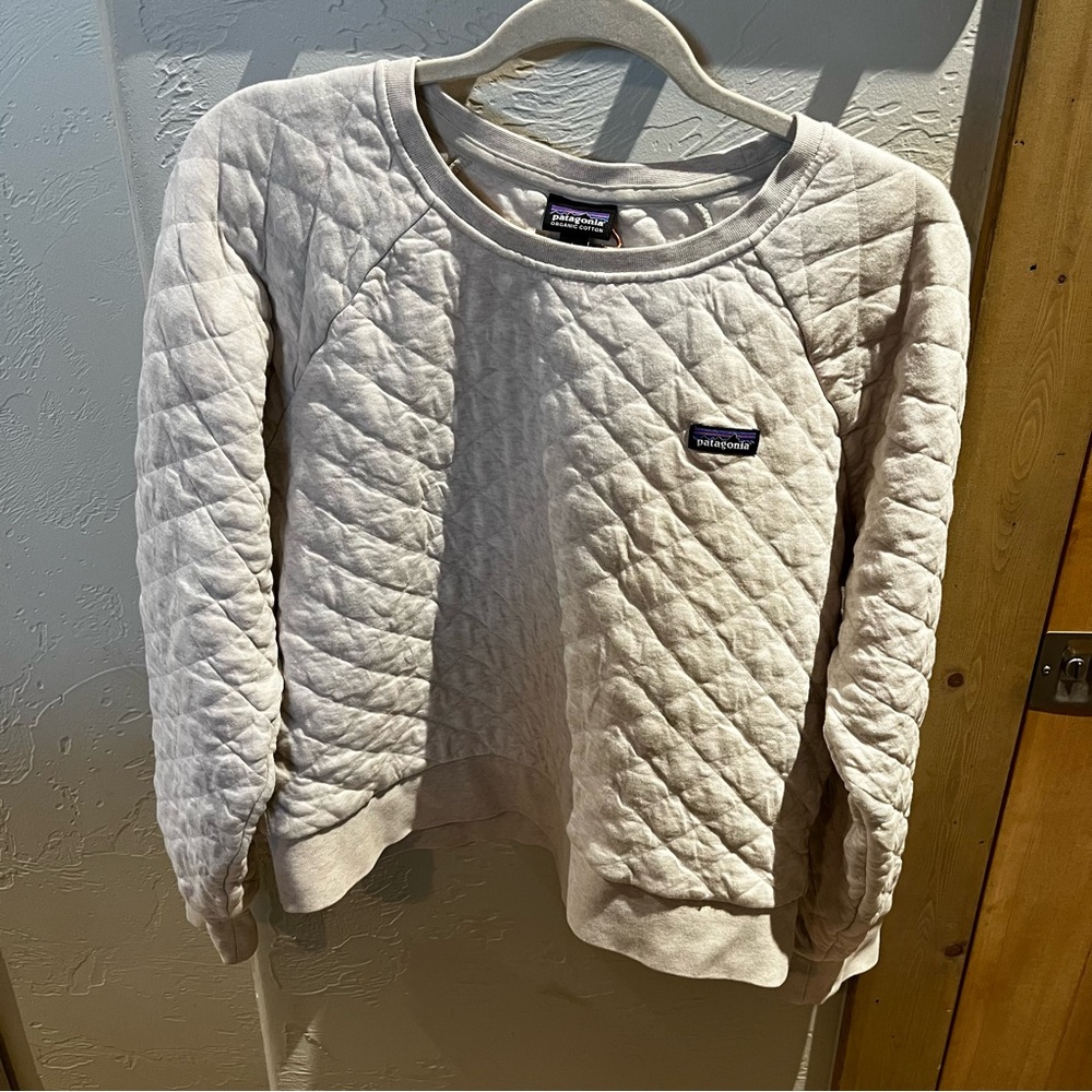 Patagonia Cream Quilted Sweatshirt